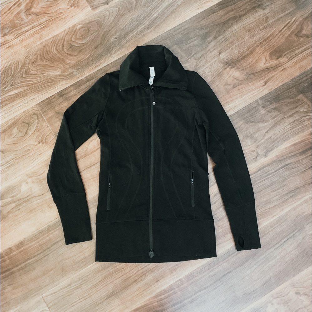 Lululemon black zip-up athletic jacket